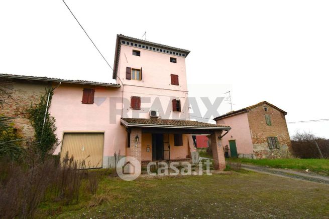 Casa bi/trifamiliare in residenziale in Via Gabbiano 31