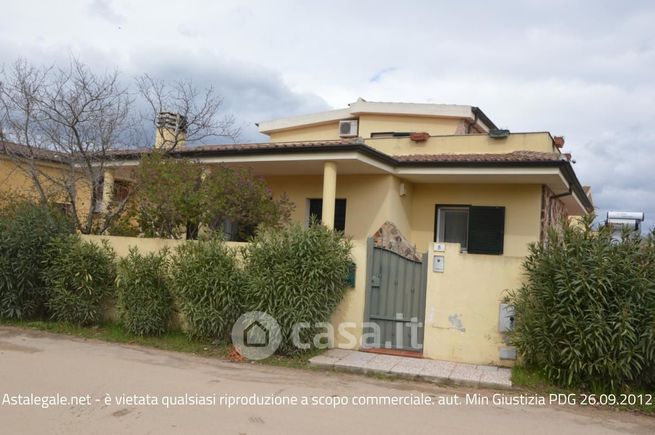 Casa indipendente in residenziale in Via Massa Carrara 8