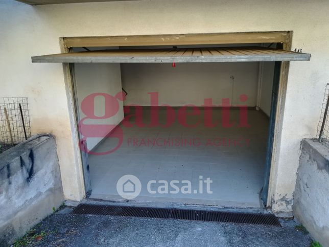 Garage/posto auto in residenziale in 