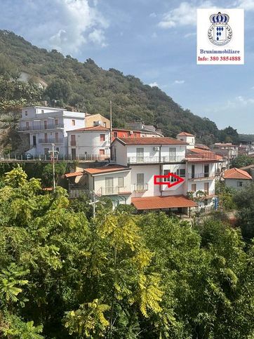 Appartamento in residenziale in Via Agostino Nifo 3