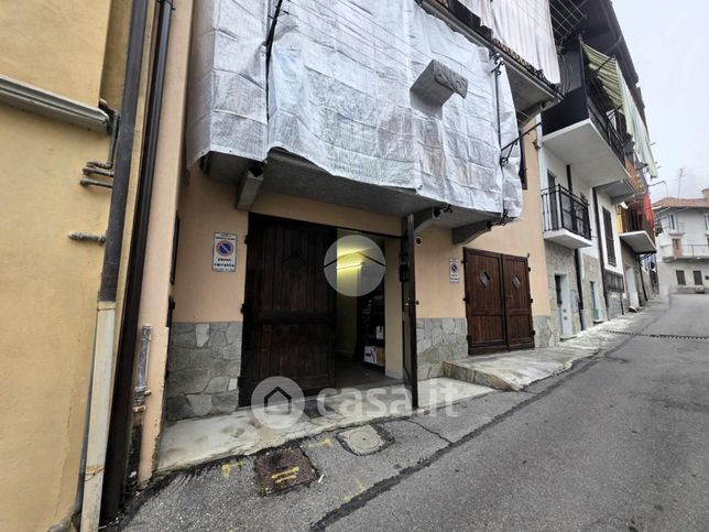 Box/posto auto in residenziale in Via G. Matteotti 15