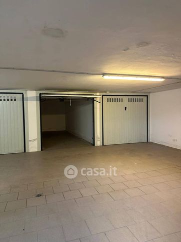 Box/posto auto in residenziale in 