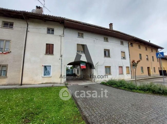 Casa indipendente in residenziale in Piazza Assunzione 4