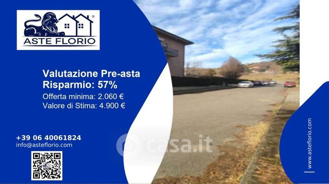 Box/posto auto in residenziale in Strada Fontana D'Orto