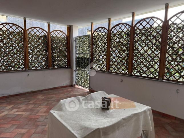 Appartamento in residenziale in Via Parini 14