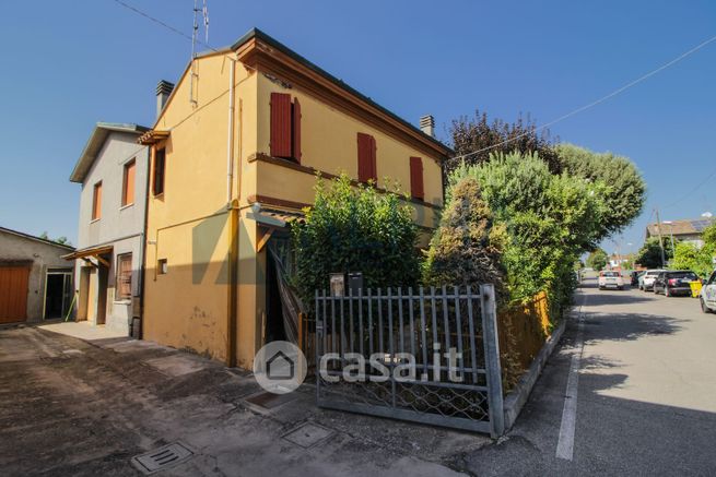 Casa indipendente in residenziale in Via Nuova Fondine