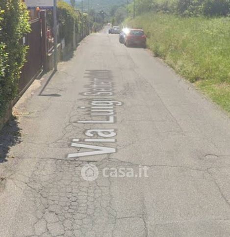 Box/posto auto in residenziale in Via Luigi Settembrini 51