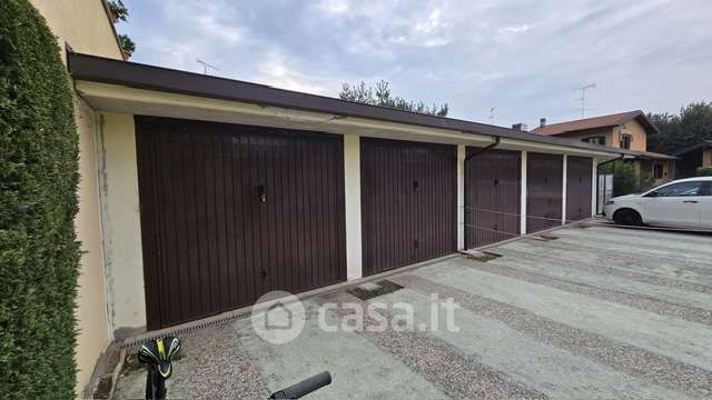 Garage/posto auto in residenziale in Piazzale Balzarini 1