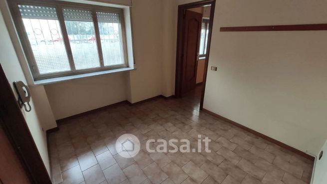 Ufficio in commerciale in Via degli Studi 78 -80