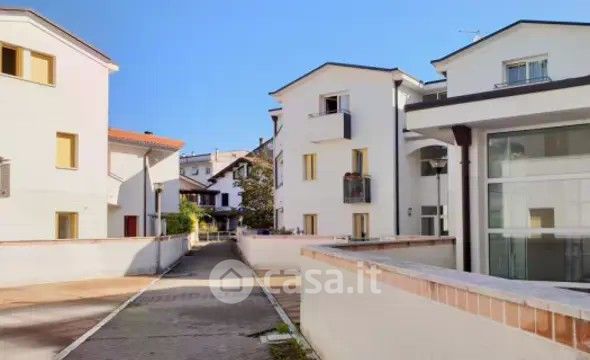 Appartamento in residenziale in Viale Roma 30