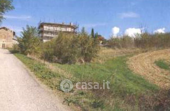 Terreno agricolo in commerciale in Via Orvietana