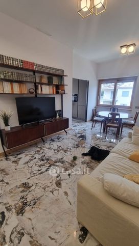 Appartamento in residenziale in Via Giacinto Diano 20