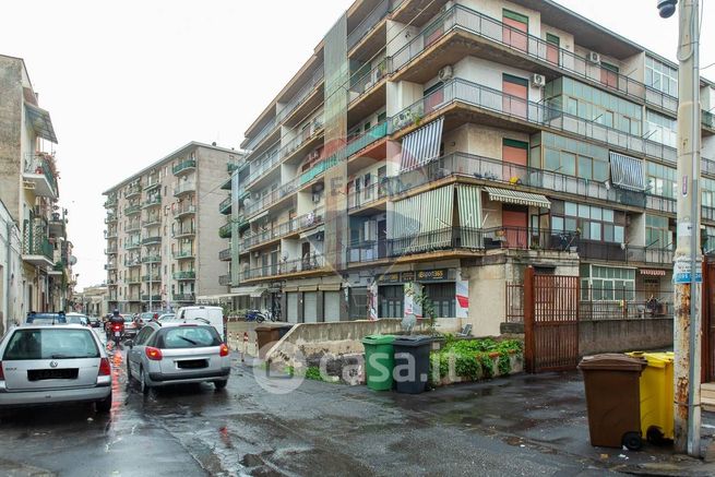 Garage/posto auto in residenziale in Via Acquedotto Greco 179