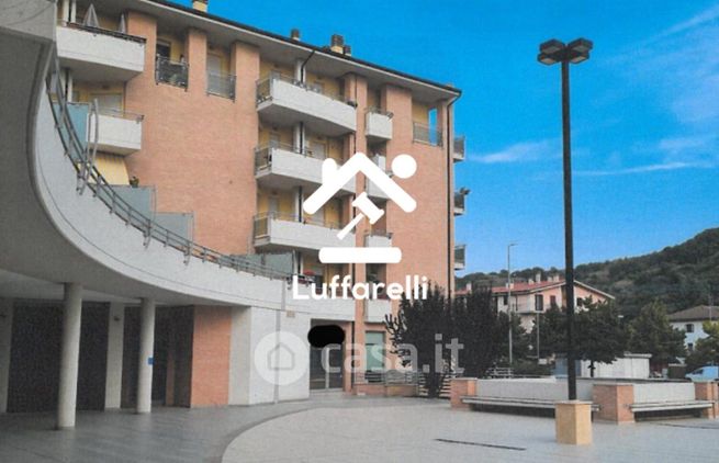 Capannone in commerciale in Via Giovanni Spadolini