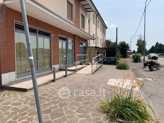 Ufficio in commerciale in 