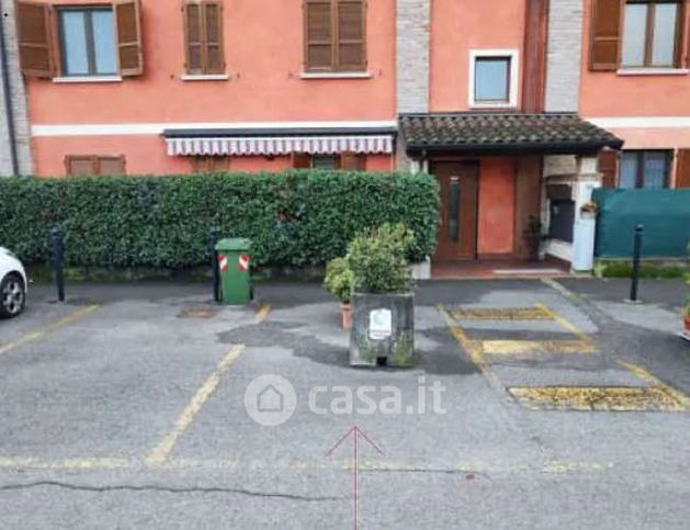 Garage/posto auto in residenziale in Via Montesuello