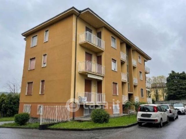 Appartamento in residenziale in Via Alessandro Manzoni 11