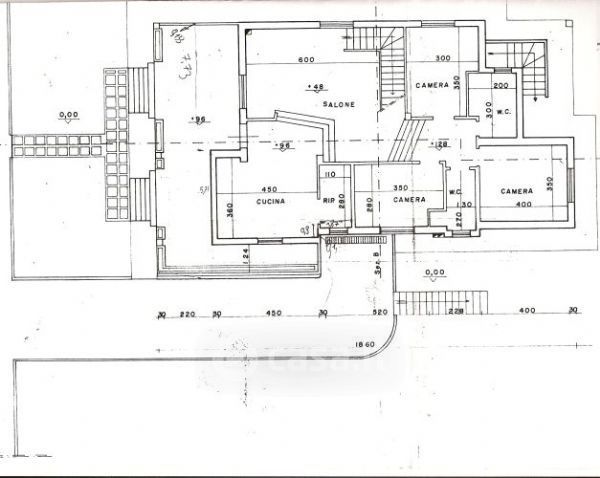 Casa indipendente in residenziale in 
