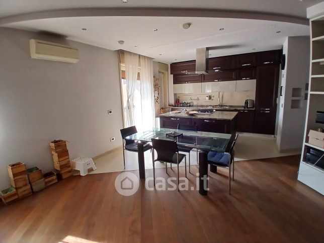 Appartamento in residenziale in Via Pitia