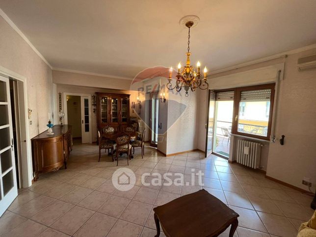 Appartamento in residenziale in Piazza Giuseppe Verdi 1 -26