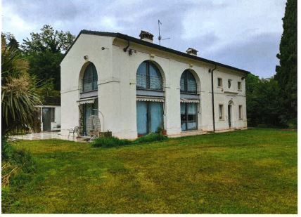 Casa indipendente in residenziale in Via Marzagaia da Lavagno 1