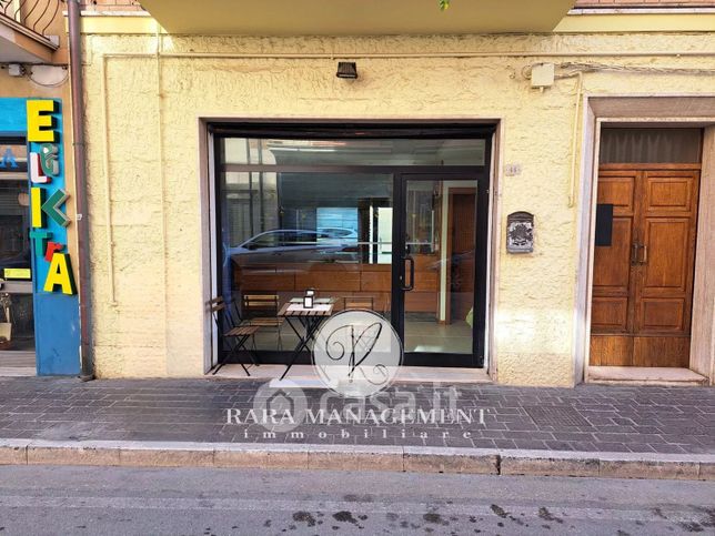 Attivitã /licenza (con o senza mura) in commerciale in 