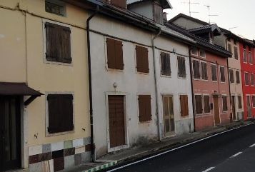 Villetta a schiera in residenziale in Via Ech 3