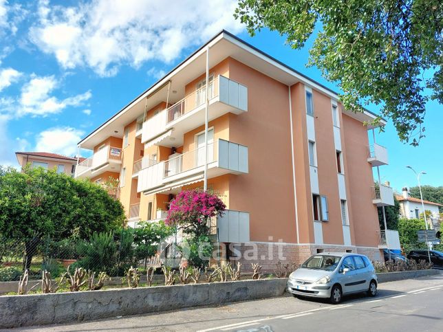 Appartamento in residenziale in Via Vione