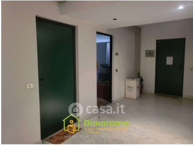 Ufficio in commerciale in Via di Montramito 116