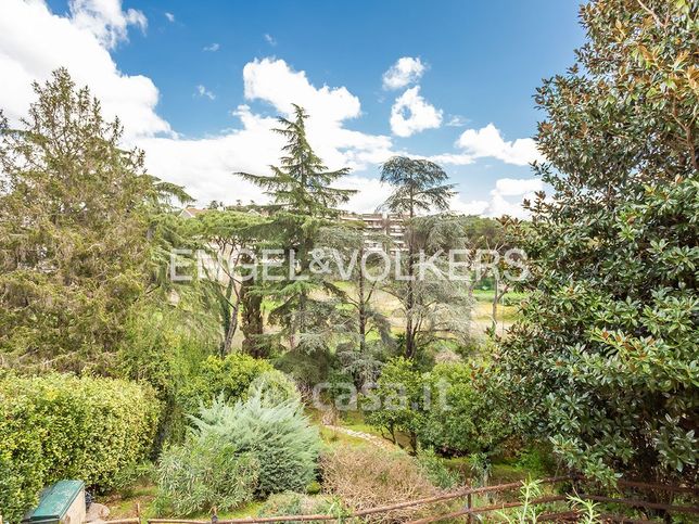 Casa bi/trifamiliare in residenziale in Via Giuseppe Mendozza