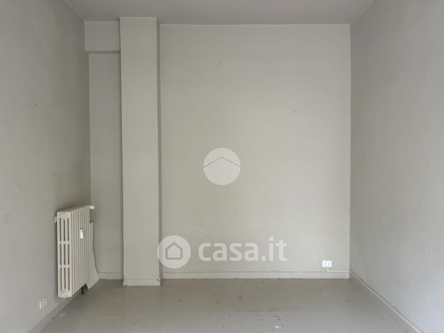 Ufficio in commerciale in Viale Ugo Foscolo