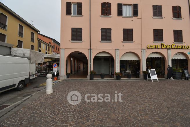 Ufficio in commerciale in Piazza Giacomo Matteotti