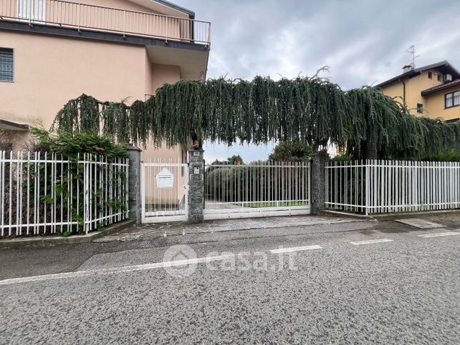 Appartamento in residenziale in Via della Madonnina 20