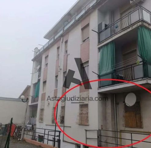 Appartamento in residenziale in Via Fratelli Rosselli 42
