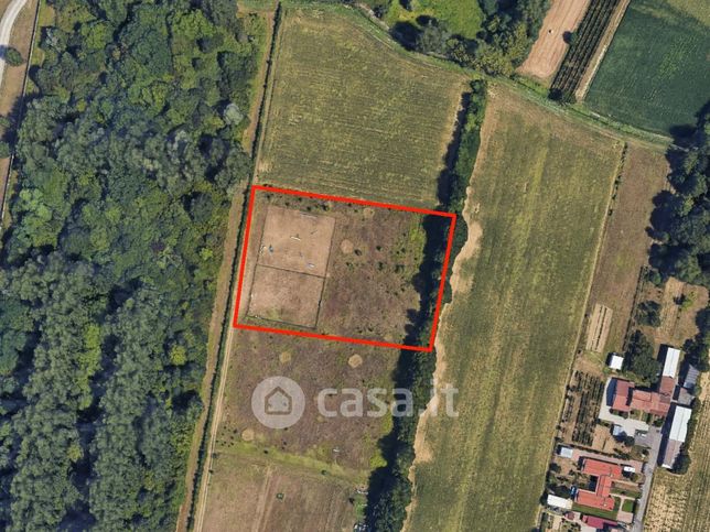 Terreno agricolo in commerciale in Via Due Palazzi