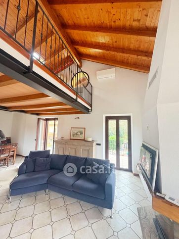 Appartamento in residenziale in Via Cocquo 24