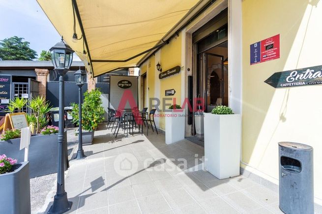 Negozio/locale commerciale in commerciale in Via Salaria 1482