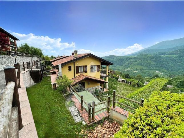 Appartamento in residenziale in Via Angelo Sartori 41
