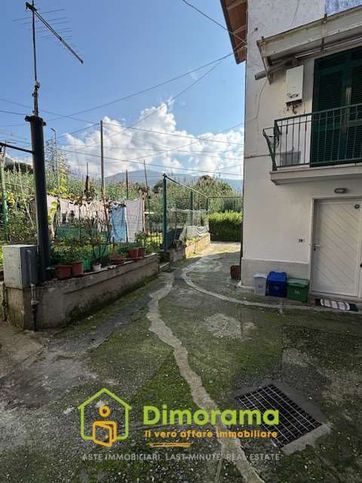 Appartamento in residenziale in Via Foce 96