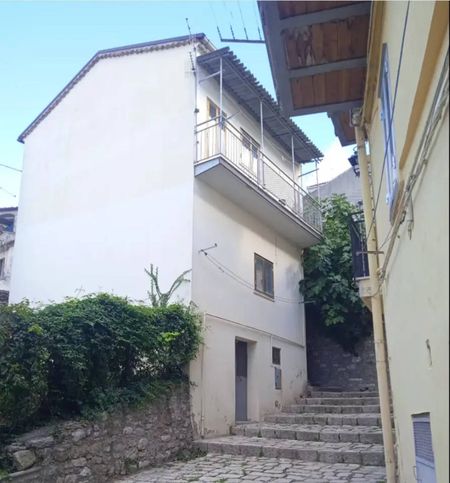 Box/posto auto in residenziale in Via Giovanni Amendola