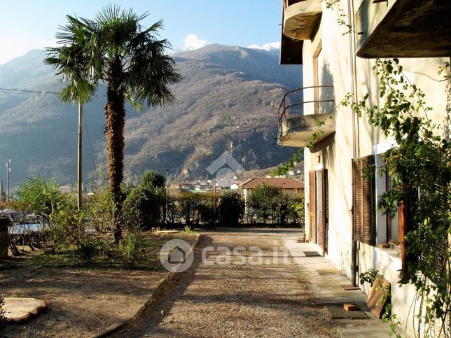 Casa bi/trifamiliare in residenziale in Strada Statale 26 della Valle d'Aosta 113