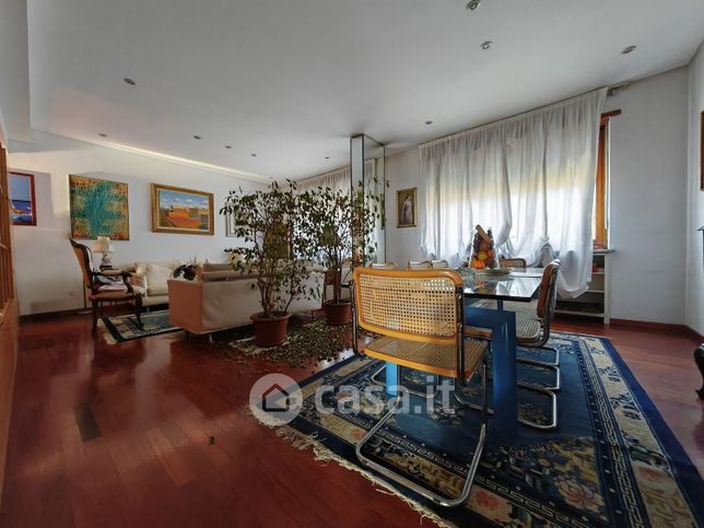 Appartamento in residenziale in Strada Torino 69