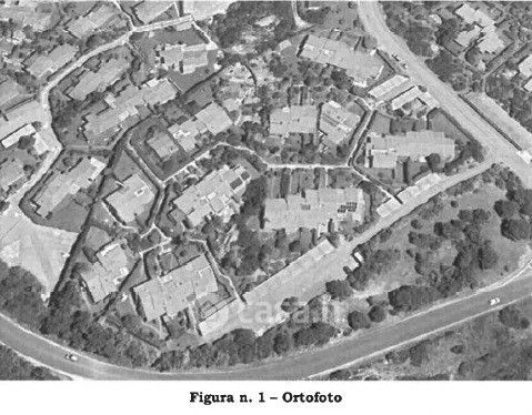 Casa bi/trifamiliare in residenziale in Via del Vecchio Marino 3