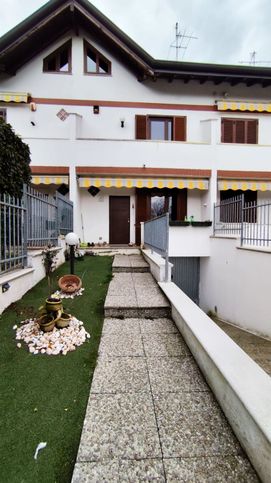 Villetta a schiera in residenziale in Via Roma 11