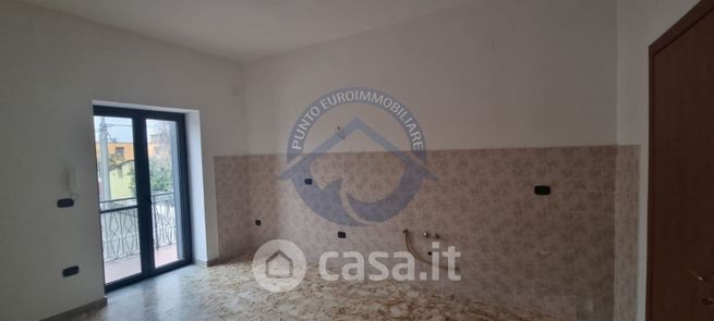 Appartamento in residenziale in Via Stendardo 20