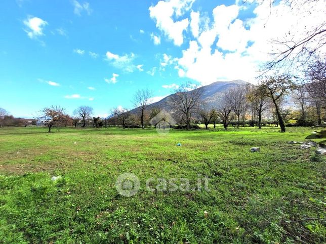 Terreno agricolo in commerciale in 