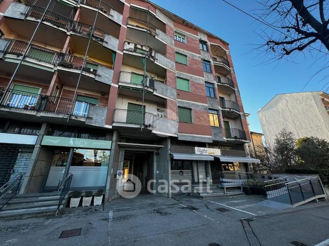 Appartamento in residenziale in Viale Regina Elena 19
