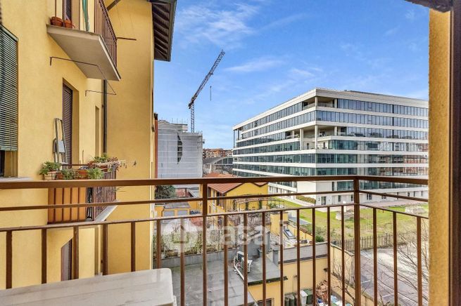 Appartamento in residenziale in Via Polesine 23