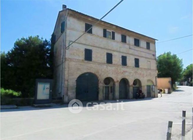 Appartamento in residenziale in Via Clementina 1