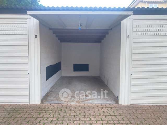 Box/posto auto in residenziale in 
